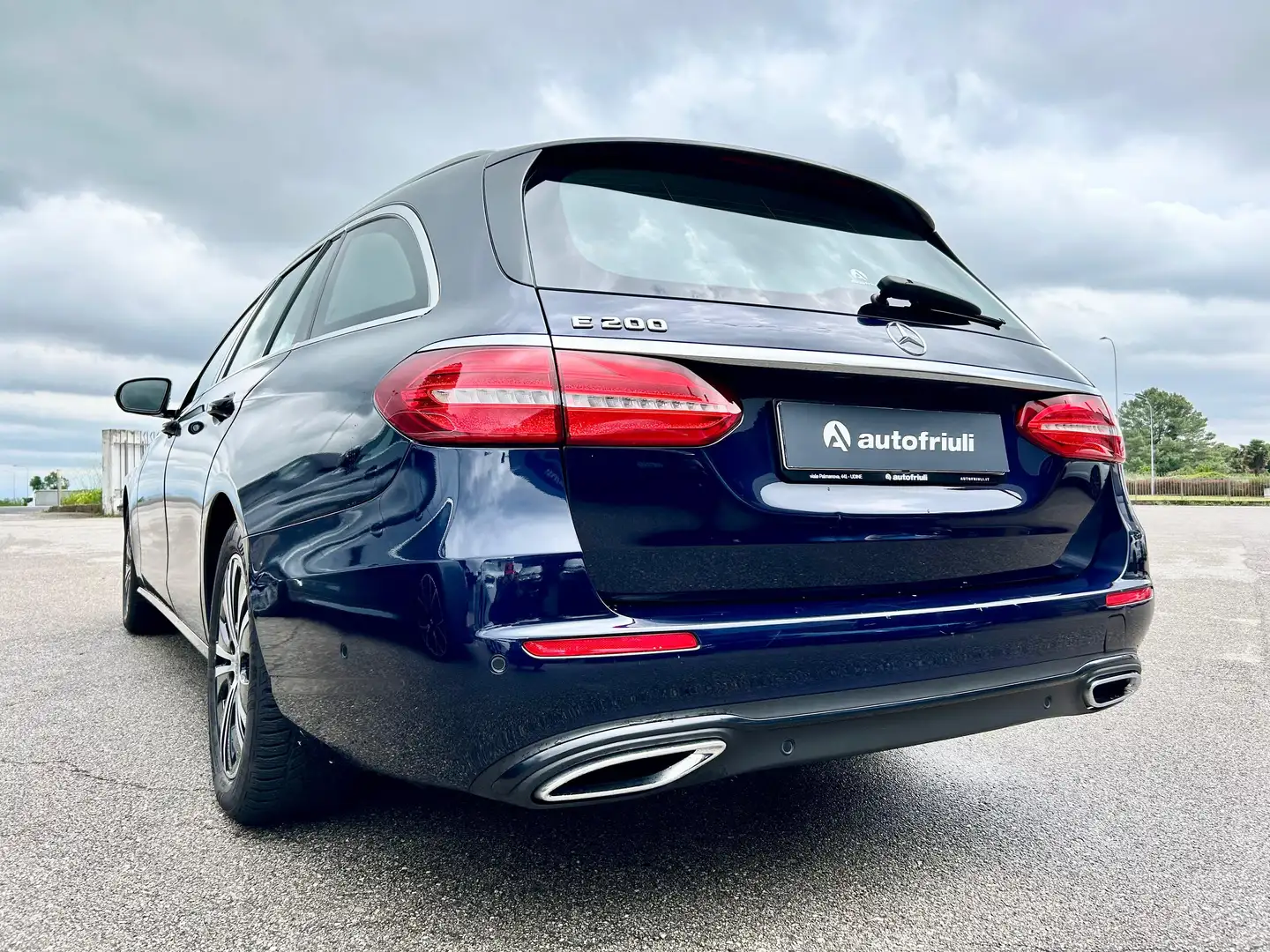 Mercedes-Benz E 200 SW EQ-BOOST Business Sport auto Blu/Azzurro - 2