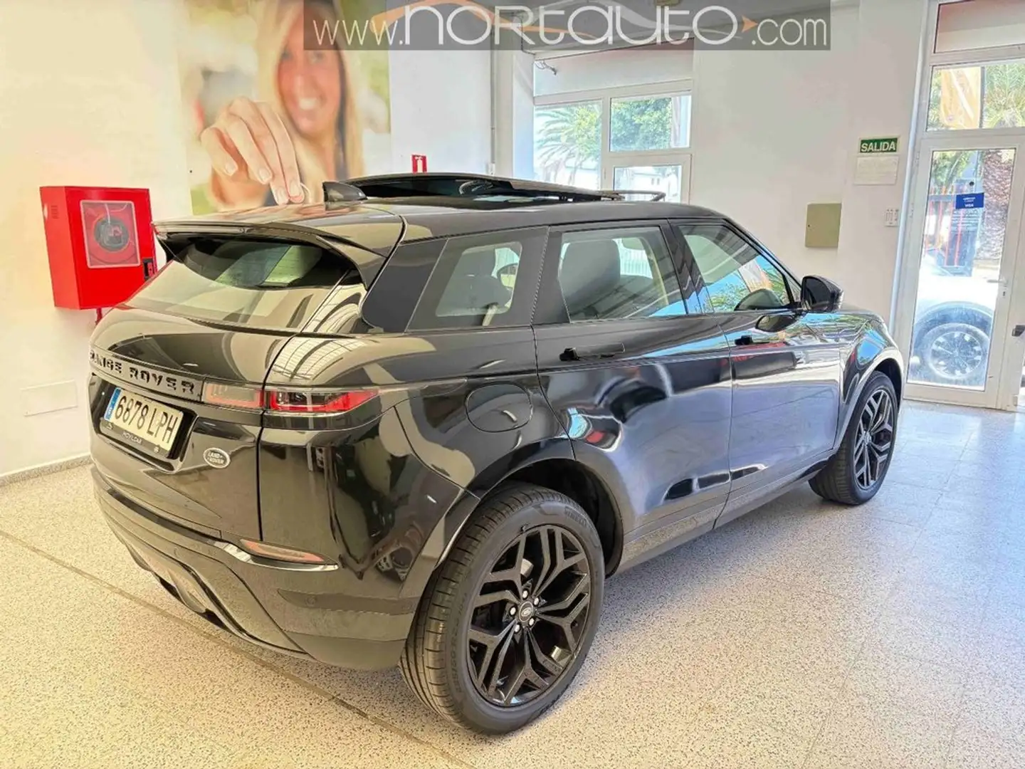 Land Rover 2.0 D163 AUTO 4WD MHEV Negro - 2