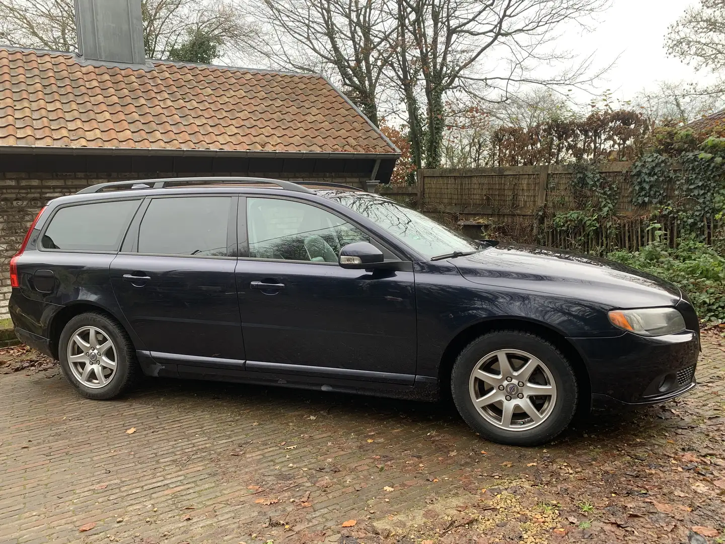 Volvo V70 2.0D Momentum - 1