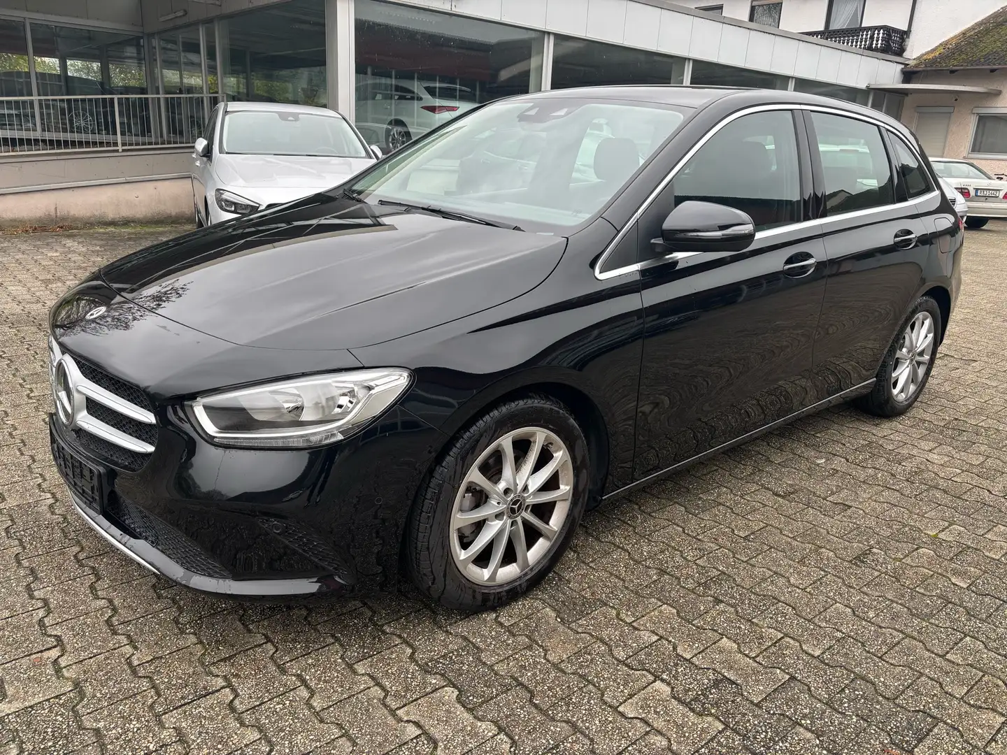 Mercedes-Benz B 180 Business-Paket  LED PROGRESSIVE Schwarz - 1