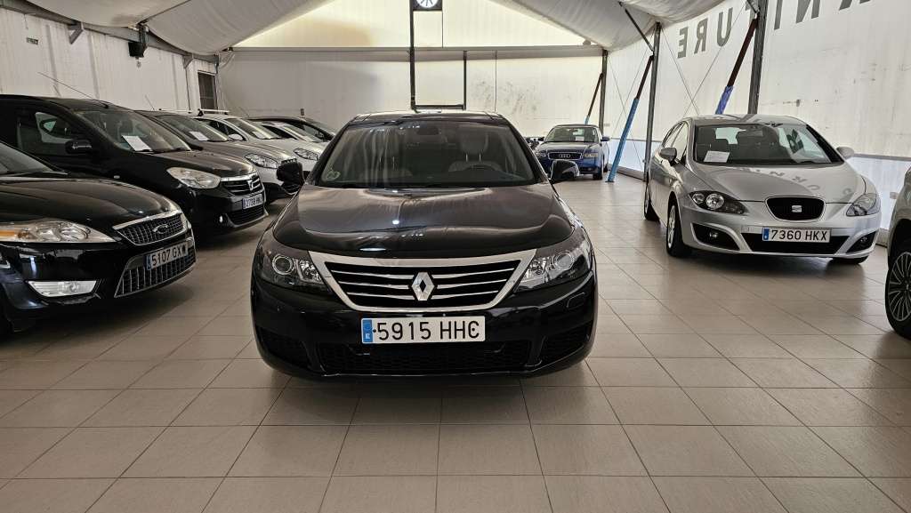 Renault Latitude 3.0dCi V6 Initiale Aut. - foto 1