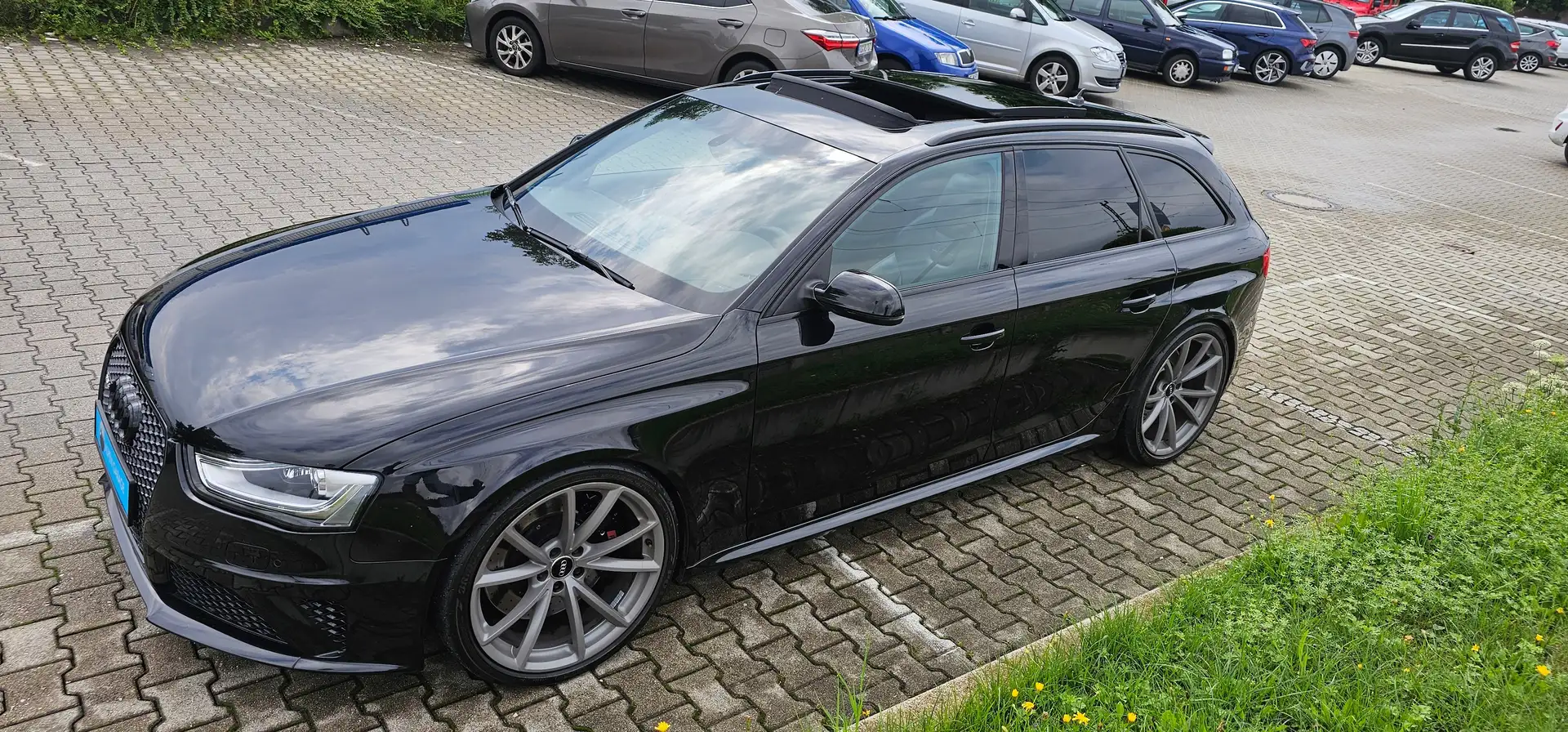 Audi RS4 RS4*Avant*4.2*FSI*V8*Quattro*S-tronic*B&O*Pano*ACC Noir - 2