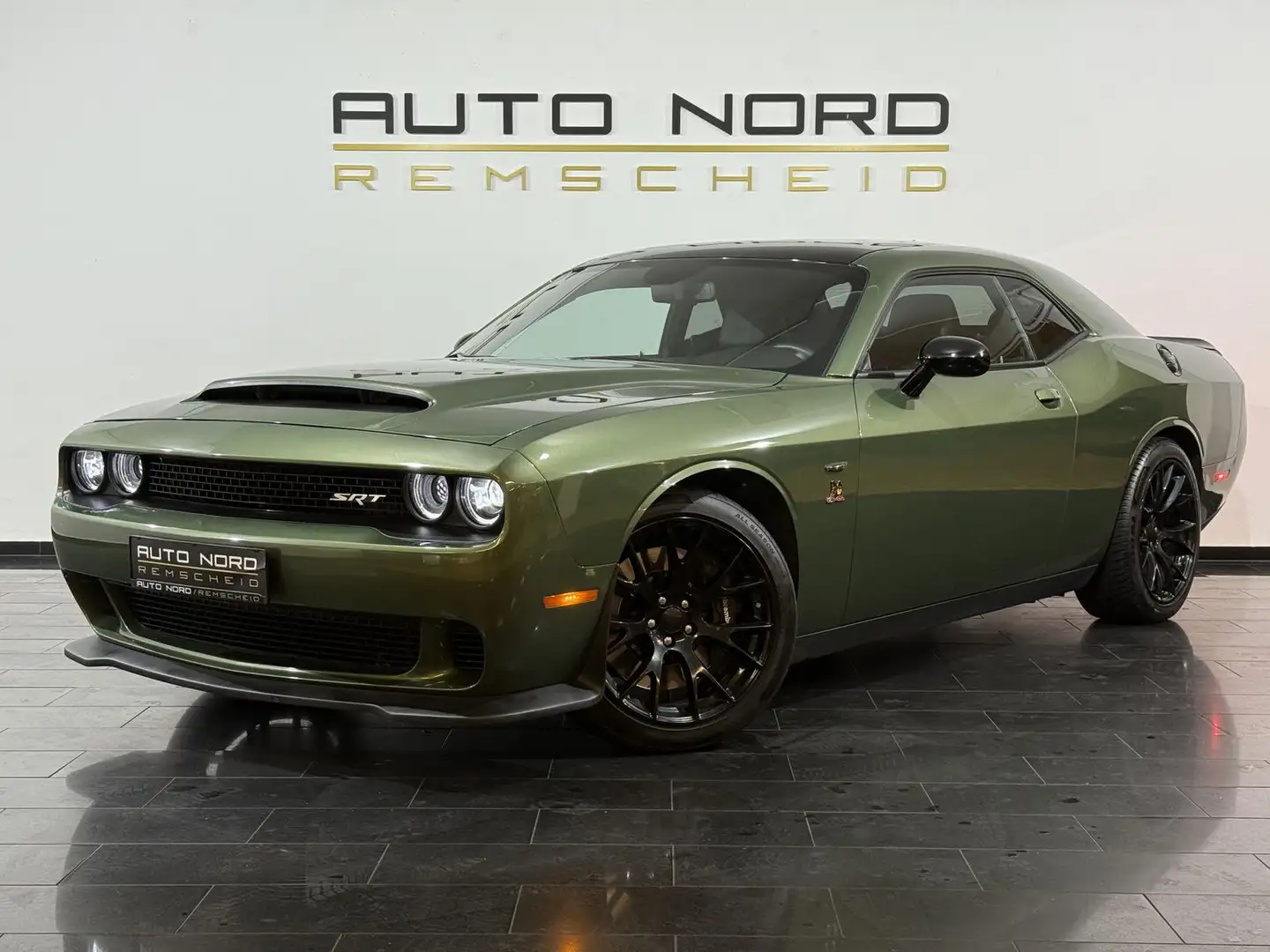 Dodge Challenger 6.4 Hemi*Kamera*Navi*Alpine*Brembo* Grün - 1