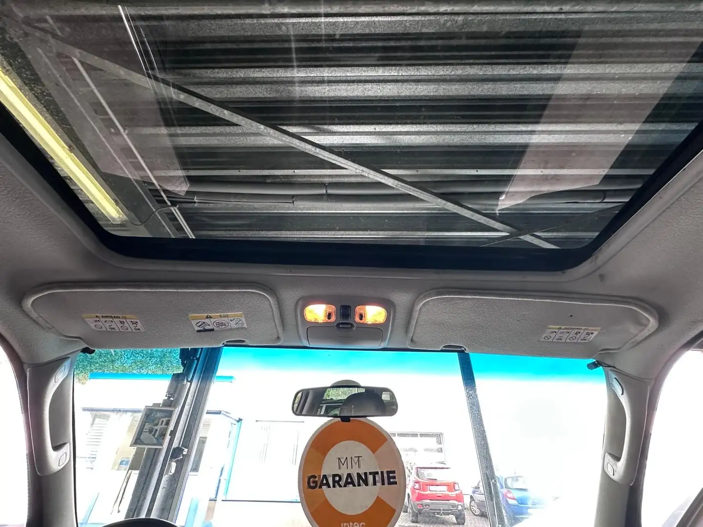 Mazda Tribute 2.0 Comfort 4x4 Allrad Gris - 2