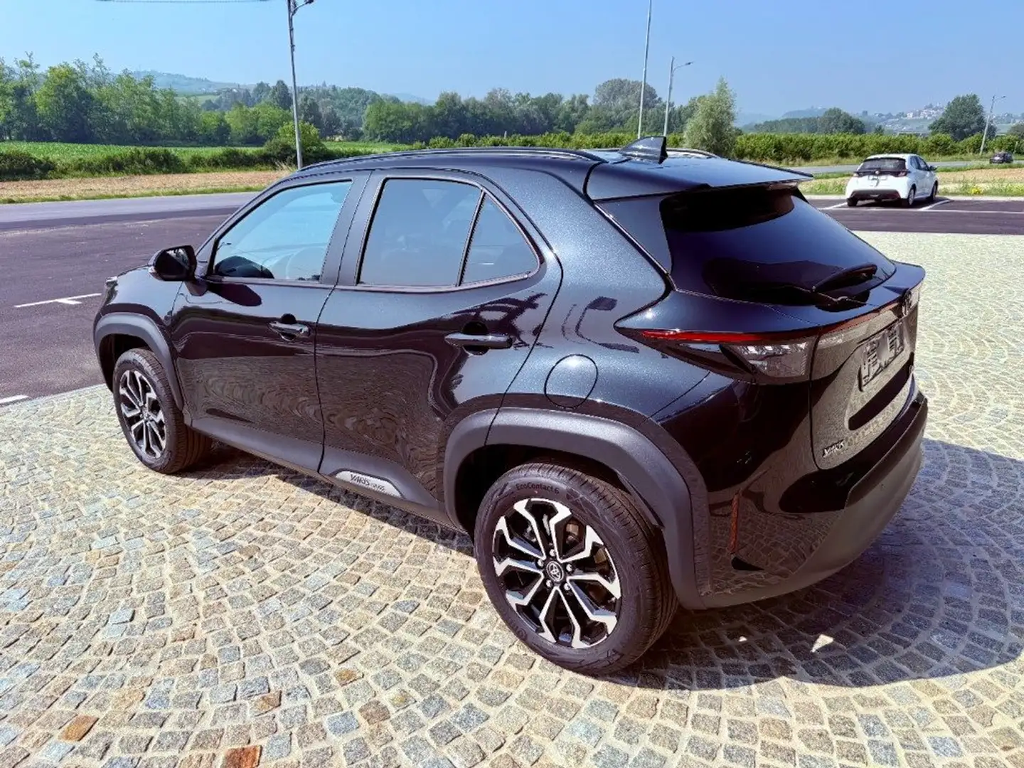 Toyota Yaris Cross KM 0 - 05 - 2025 - FULL OPT - PROMO FINANZIAMENTO Nero - 2