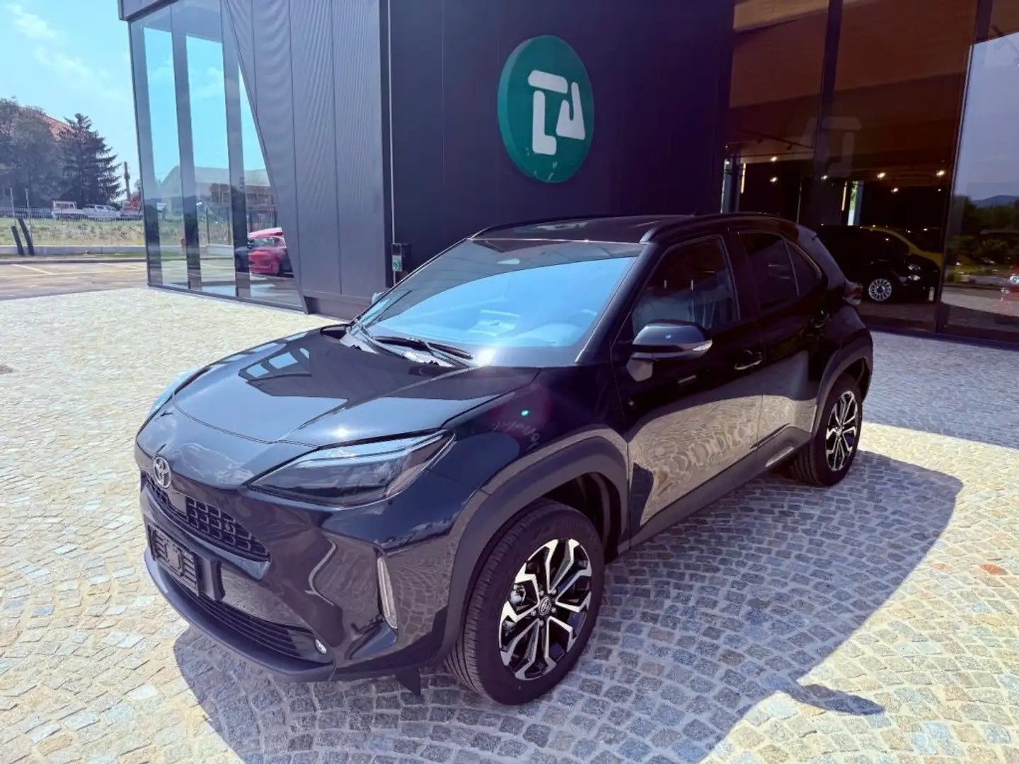 Toyota Yaris Cross KM 0 - 05 - 2025 - FULL OPT - PROMO FINANZIAMENTO Schwarz - 2