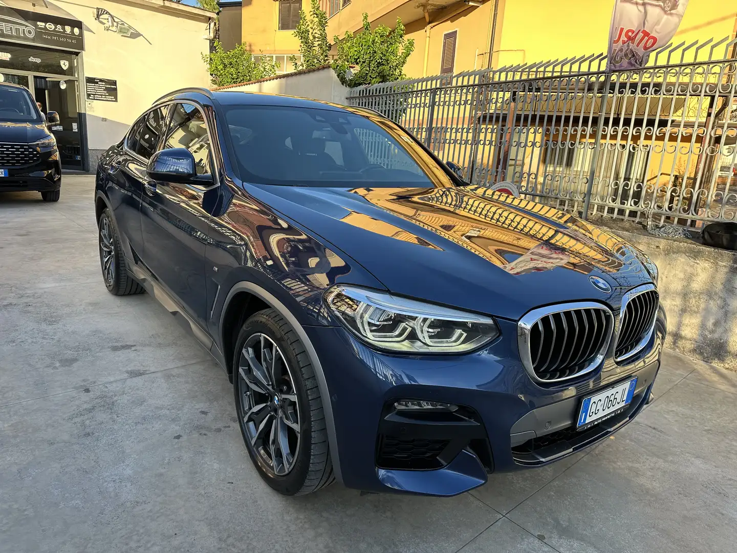 BMW X4 xdrive20d mhev 48V Msport auto Blu/Azzurro - 2