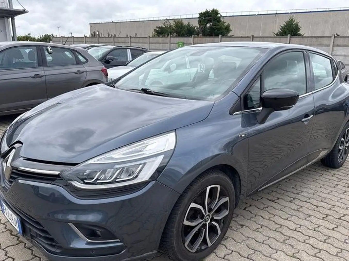 Renault Clio Clio 1.5 dci Moschino Intens 90cv Grigio - 1