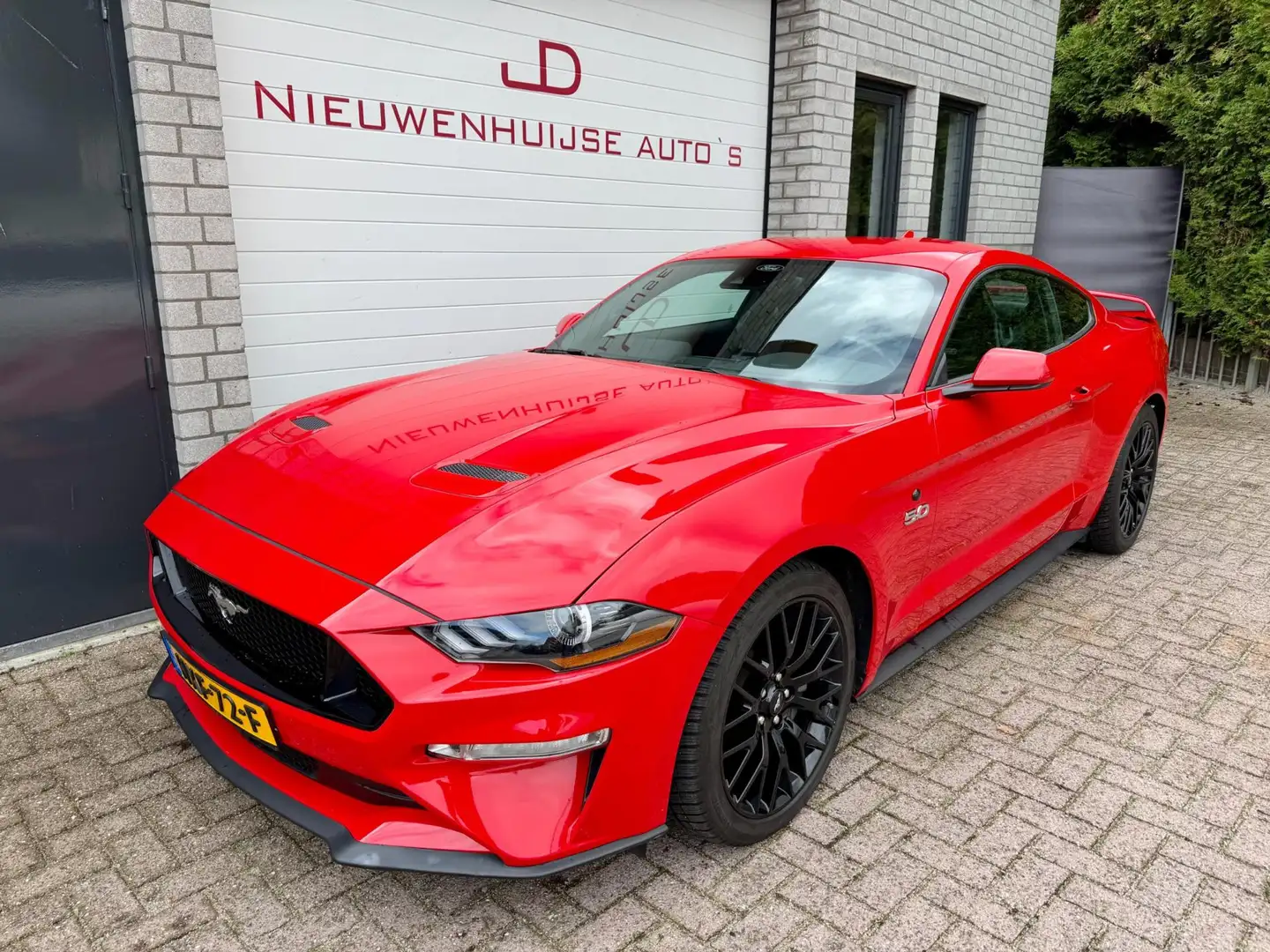 Ford Mustang USA 5.0 V8 Performance, 8.346km!!! MOTORPROBLEEM!! Rood - 1