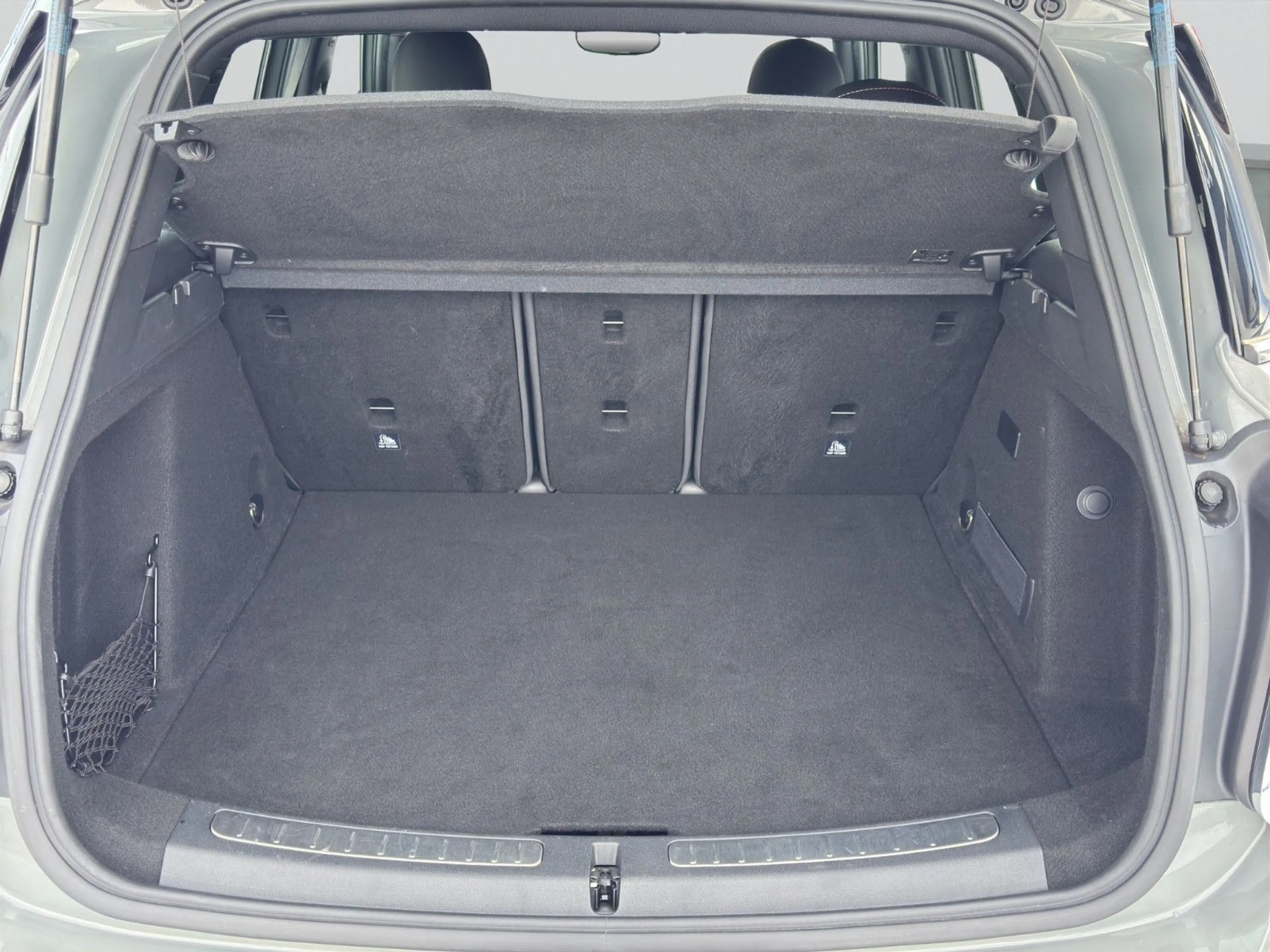 MINI Cooper SE Countryman ALL4 Plug in Hybrid — photo 11
