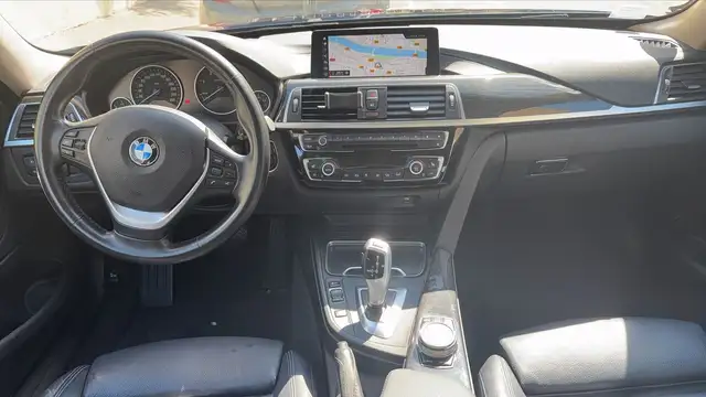 BMW 4 Series view 11