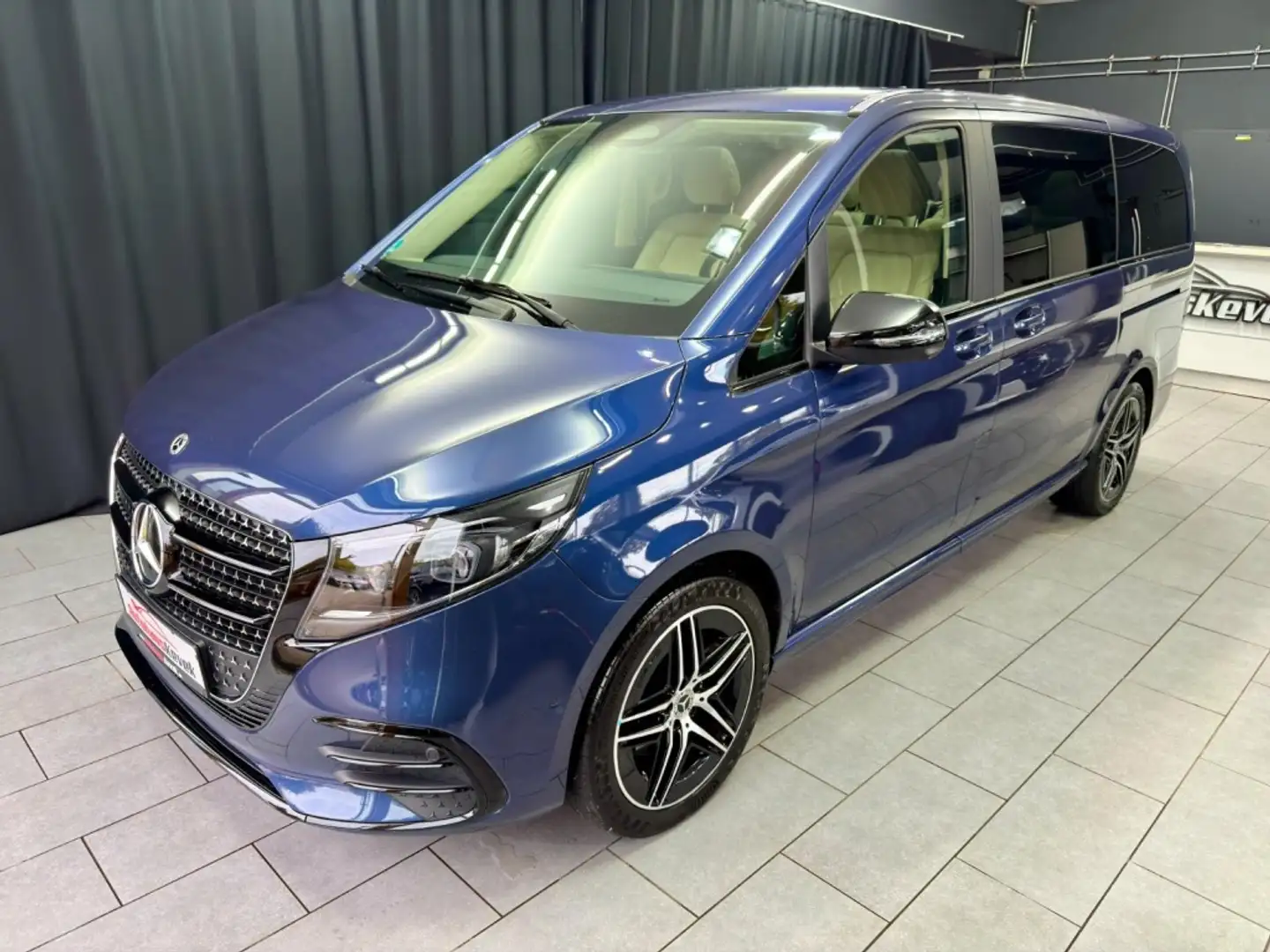 Mercedes-Benz V 250d Largo Azul - 1