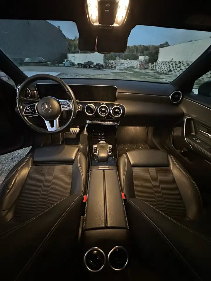 Mercedes-Benz A 180