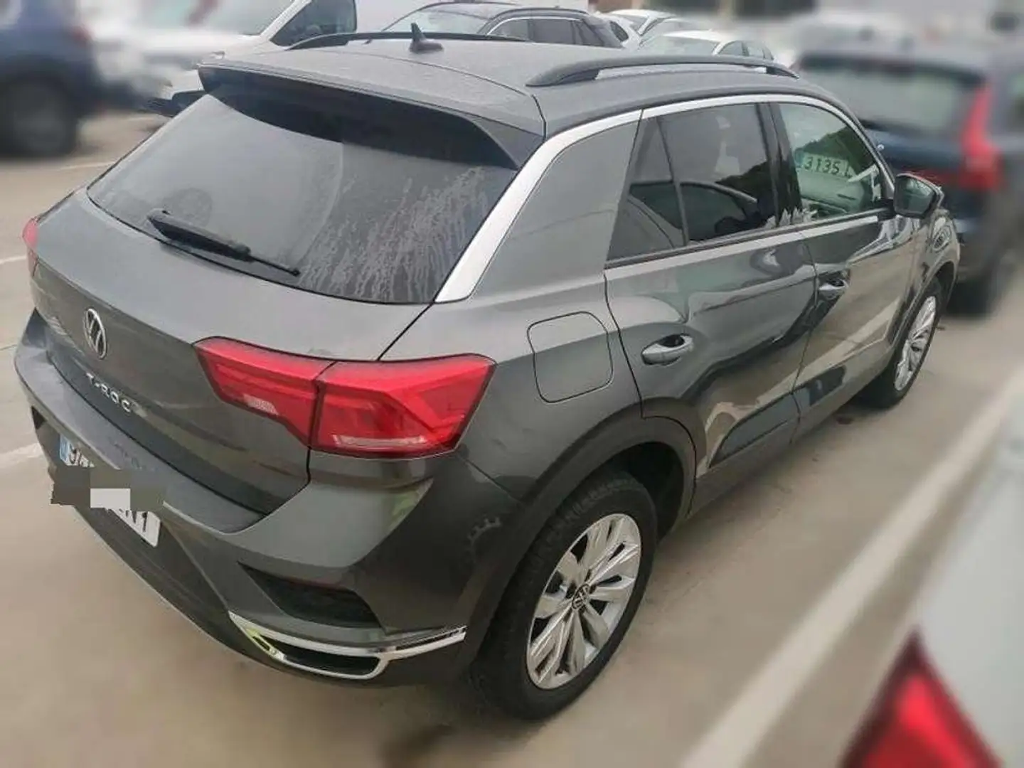 Volkswagen T-Roc 1.0 TSI Advance Gris - 2
