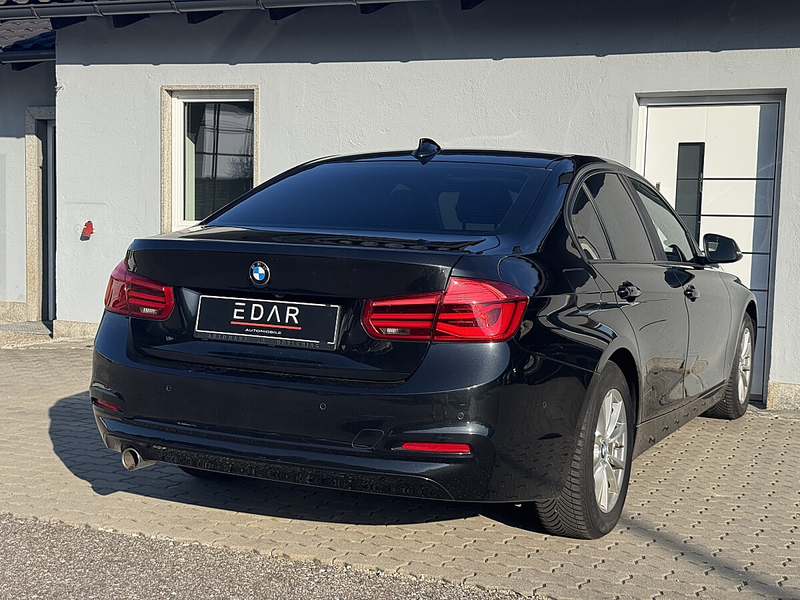 BMW 318 i Aut.*Schiebedach*Rückfahrkamera* — photo 5