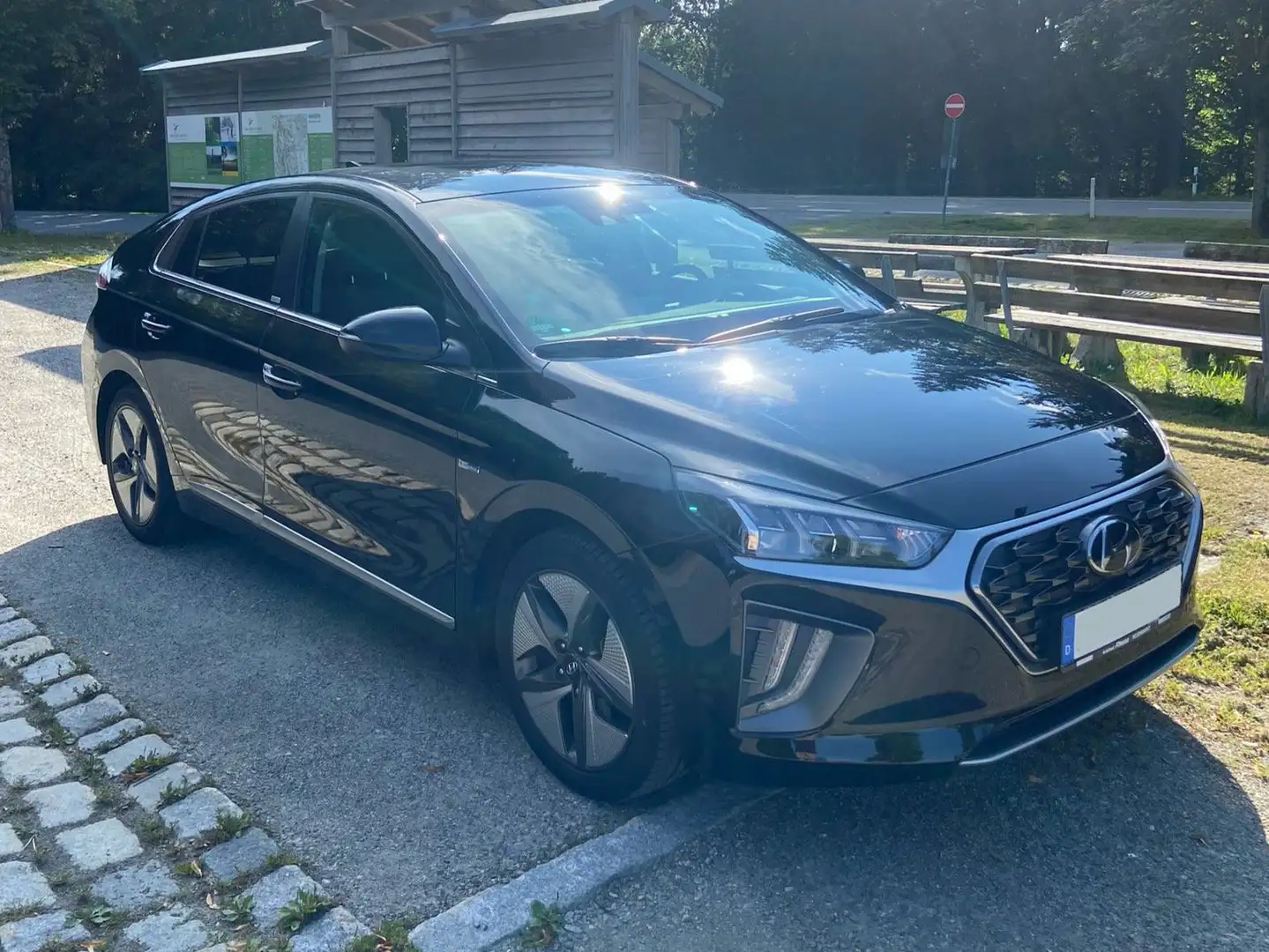 Hyundai IONIQ IONIQ Hybrid 1.6 GDI Style Schwarz - 1