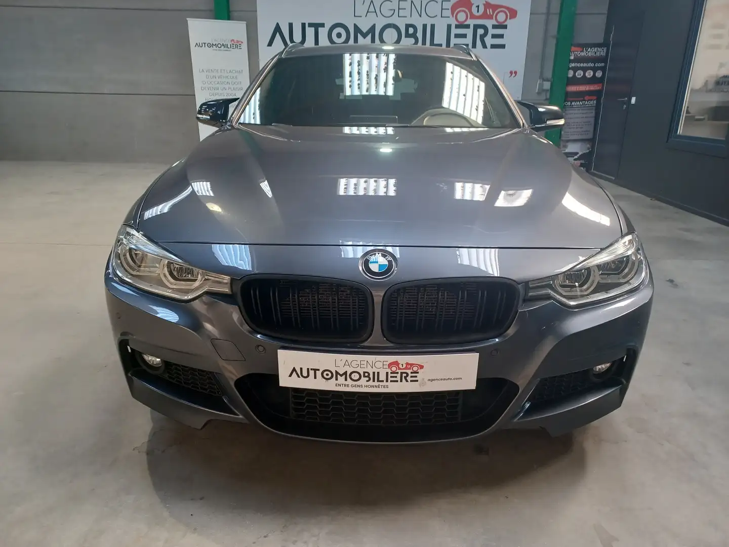 BMW 318 Touring D Business Edition PACK M int/ext Gris - 2