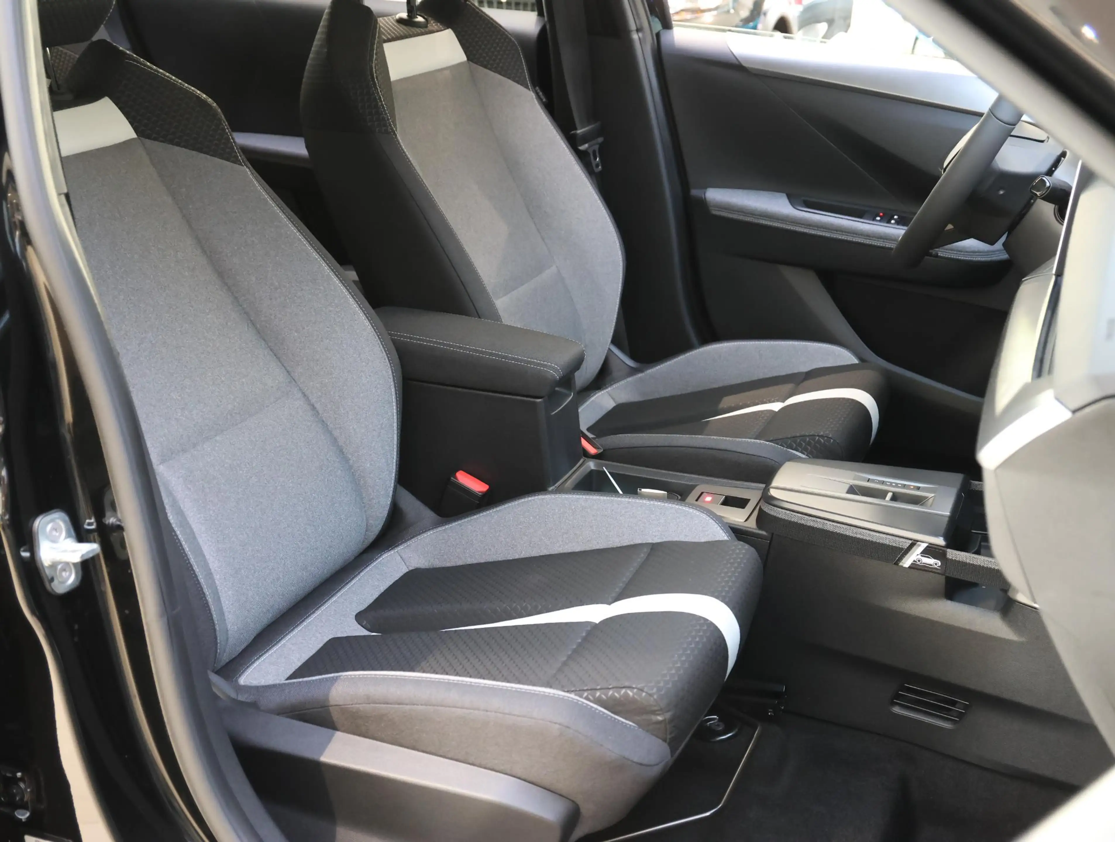 Opel Frontera Extended range Electric GS 54 kWh | VOORRAAD KORTI — photo 5