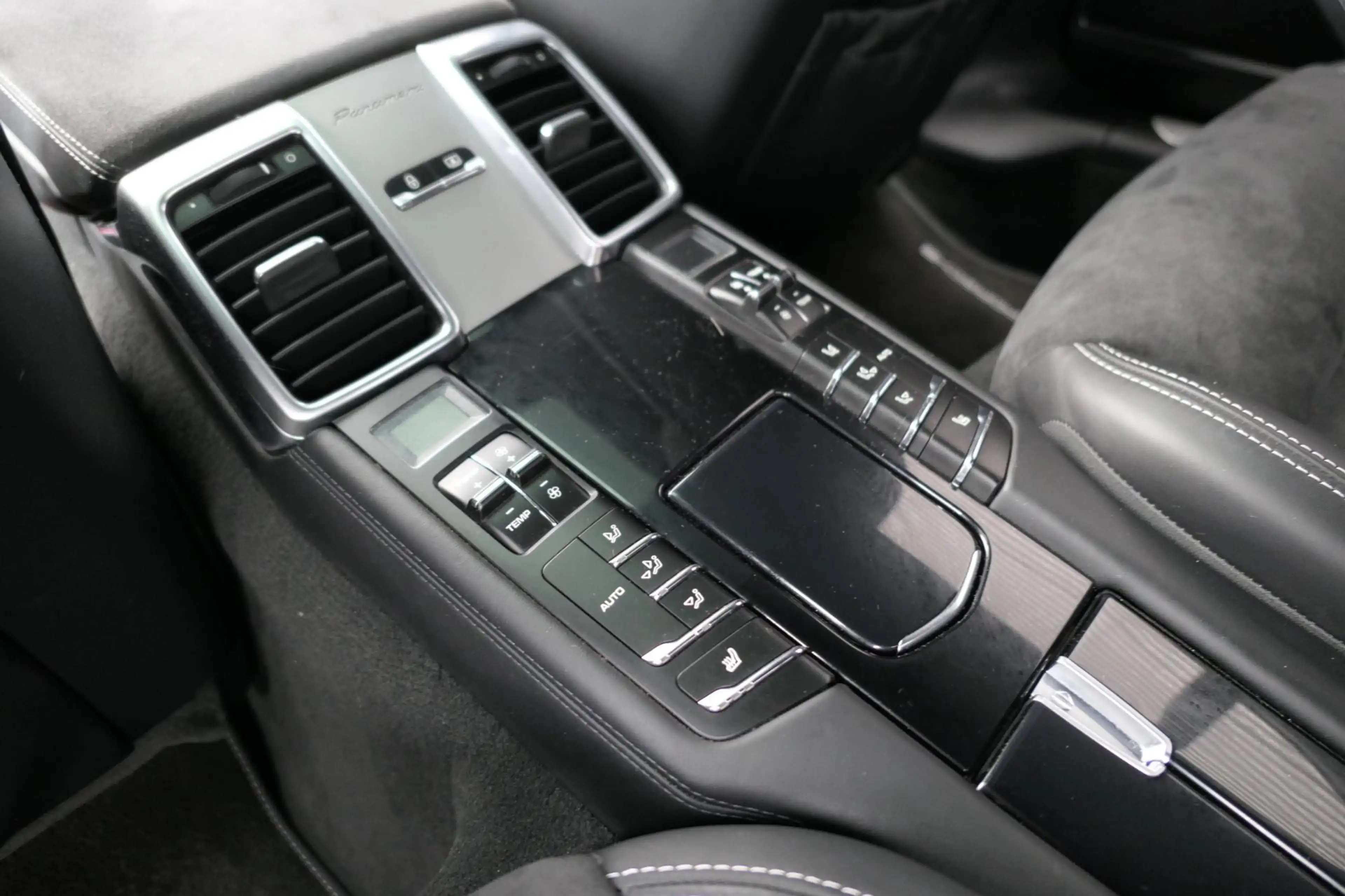 Porsche Panamera 4.8 GTS Sportchrono Sportuitlaat Burmester Standka — photo 10