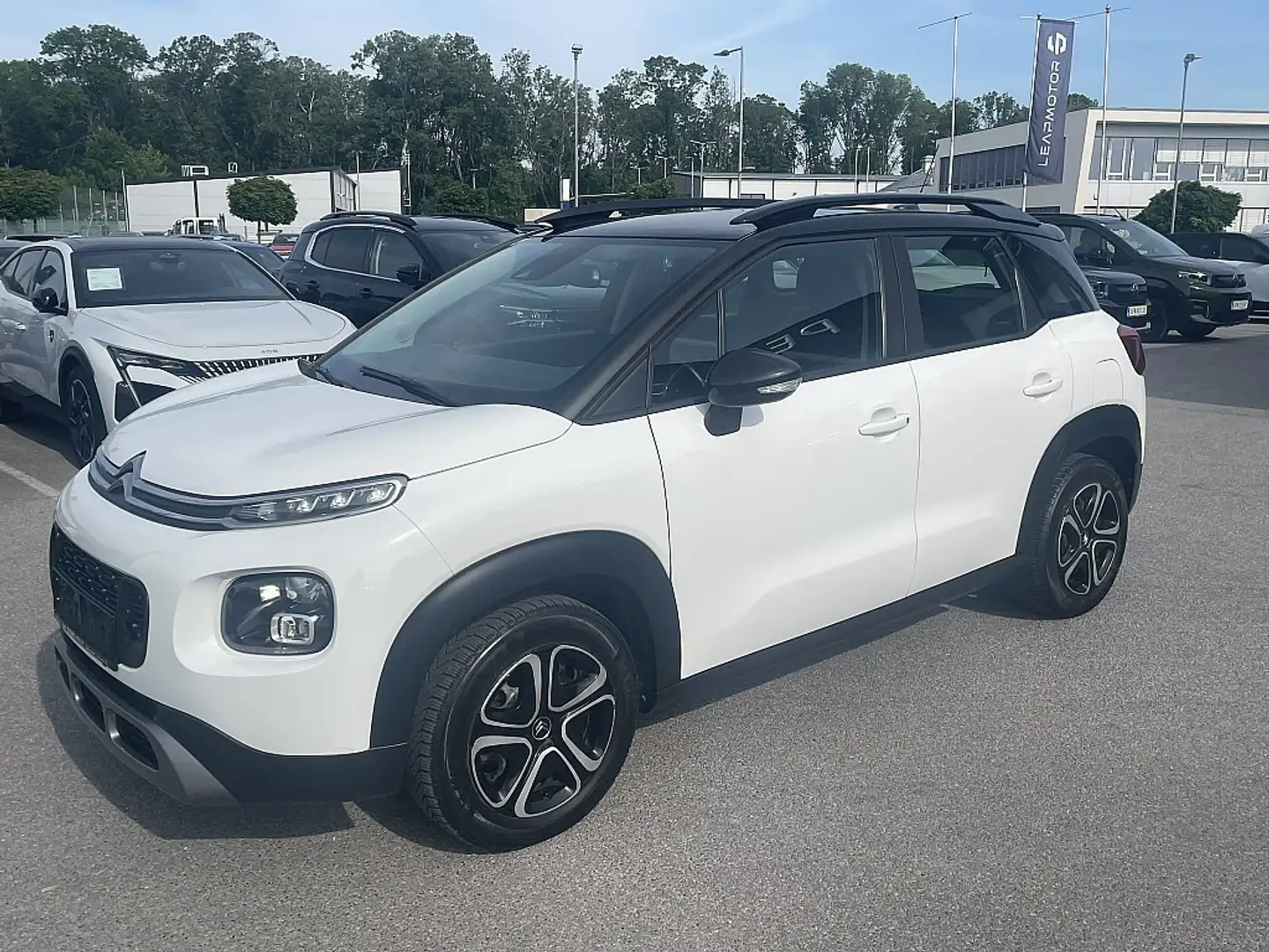 Citroen C3 Aircross PureTech 110 S&S 6-Gang-Manuell Shine Weiß - 2