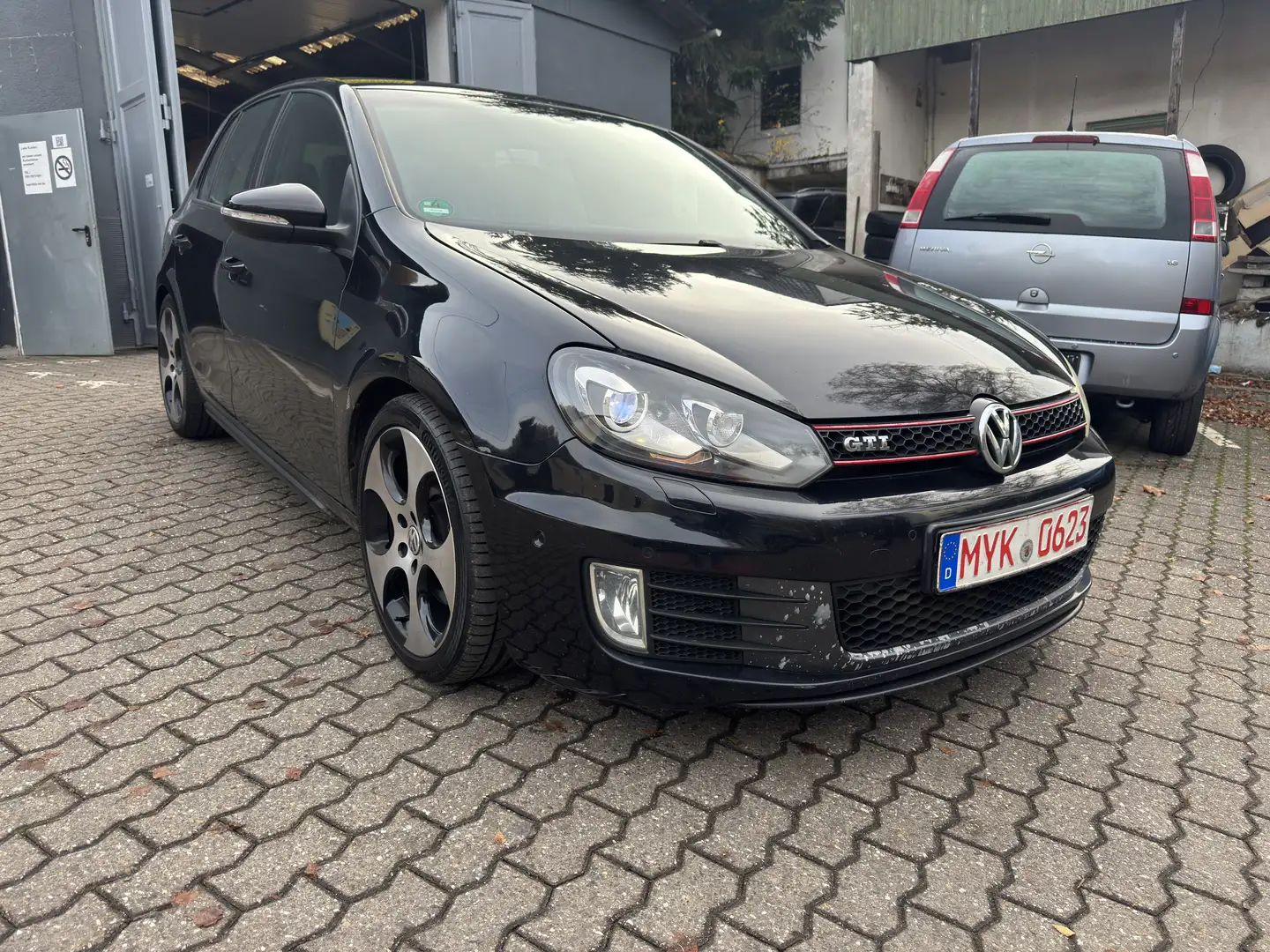 Volkswagen Golf GTI Golf VI 5-Türer 2.0 Schwarz - 2
