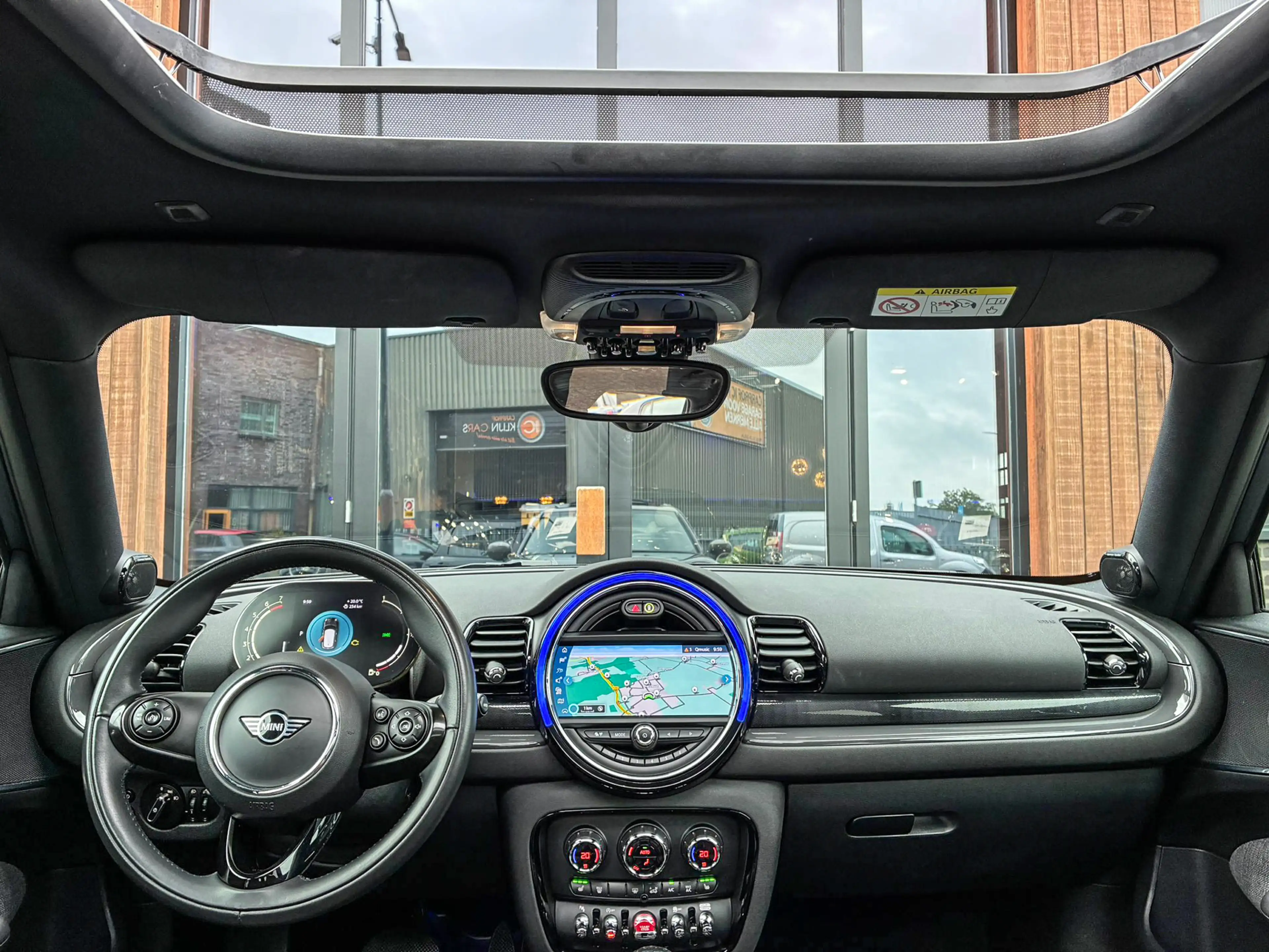 MINI Cooper Clubman 1.5 Blackline aut 136pk/Pano/Led/Hk/Navi/NL auto — photo 2