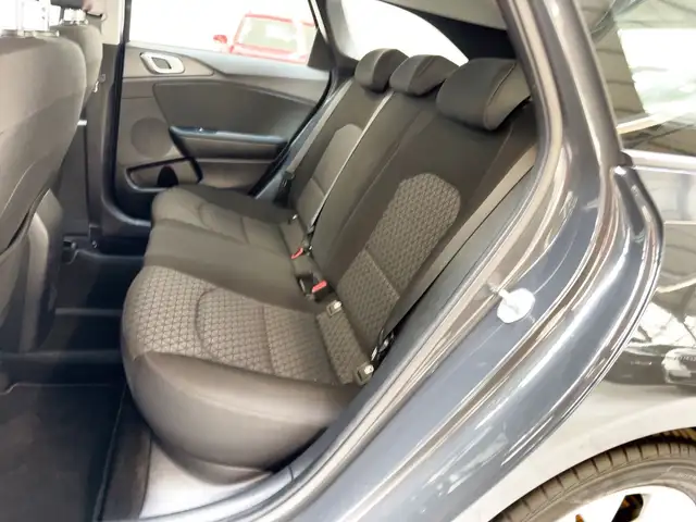 Kia Ceed view 15