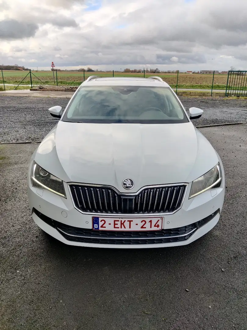 Skoda Superb Combi 2.0 TDI DSG Style - 1