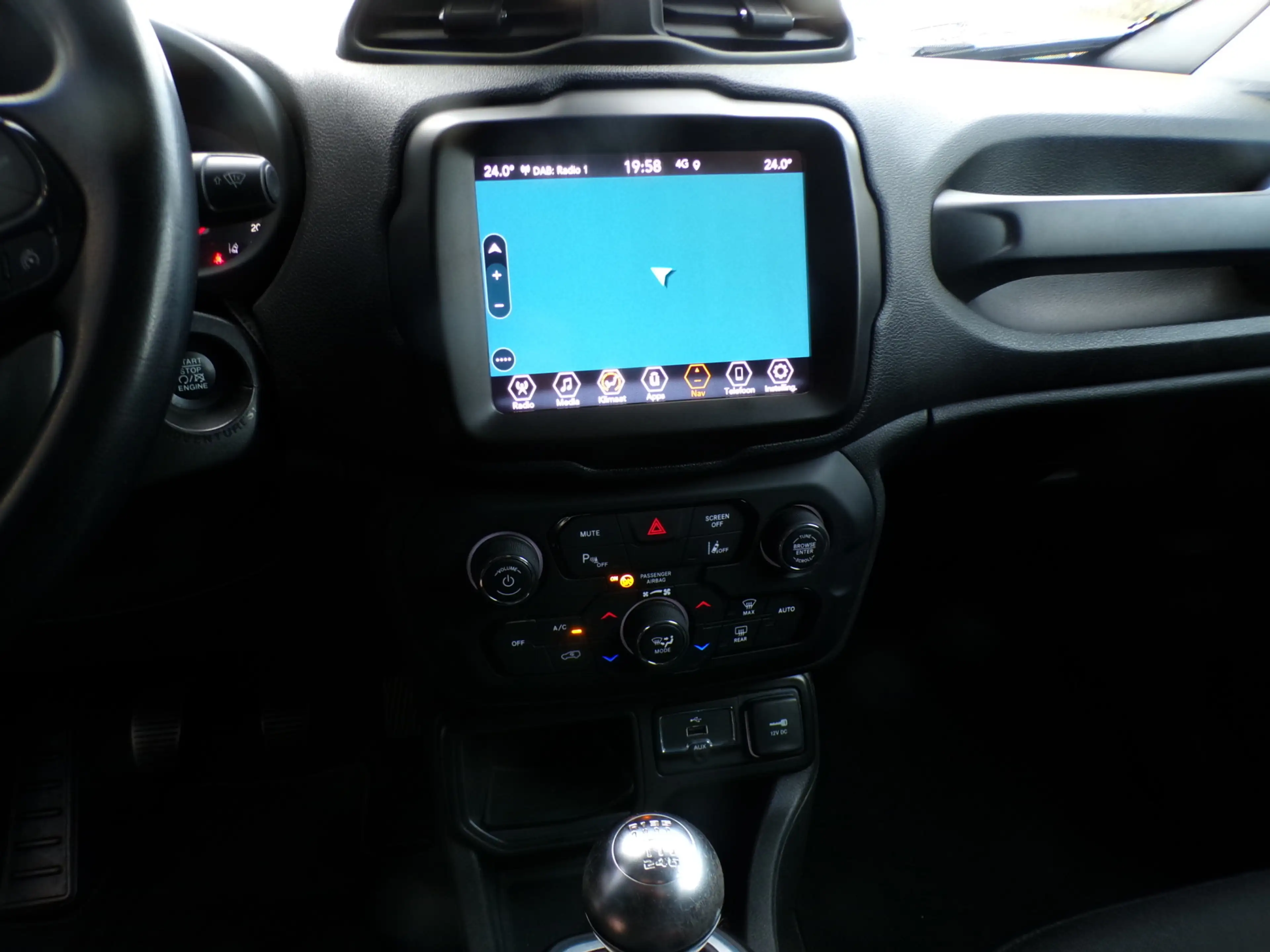 Jeep Renegade 1.0T Limited Black NANO GREY ,VELE EXTRA'S! — photo 13