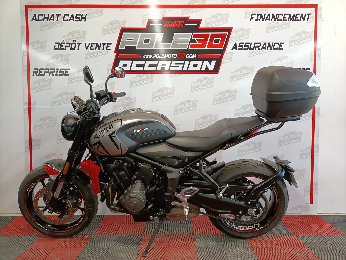 Triumph Trident 660 Gris - 2