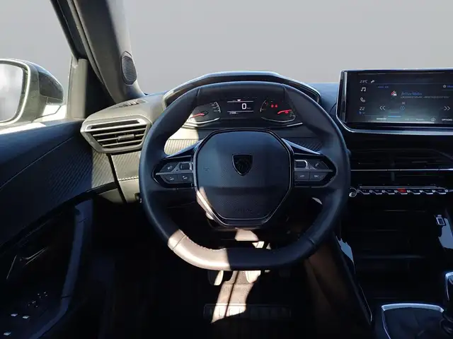 Peugeot 2008 view 13