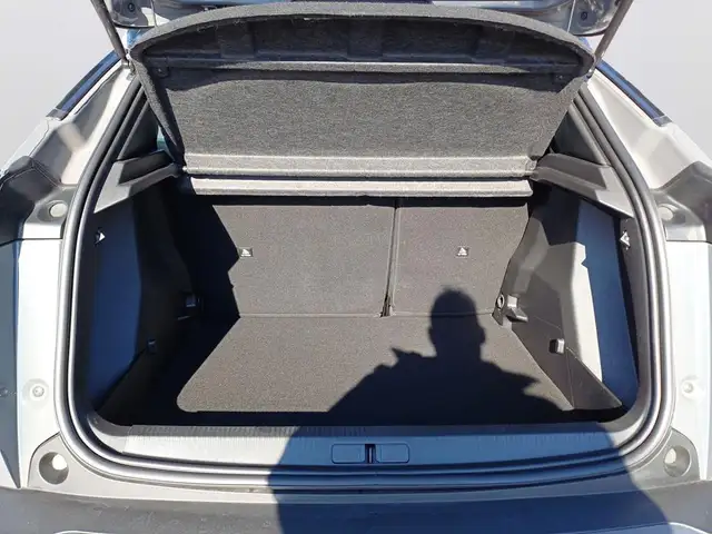 Peugeot 2008 view 7