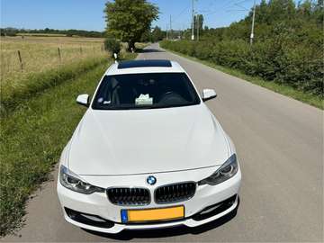 320i Sport-Aut. Sport Line