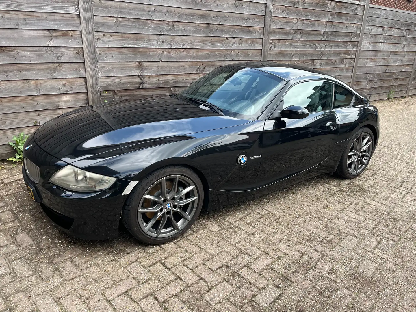BMW Z4 3.0si 6 bak handgeschakeld Zwart - 2