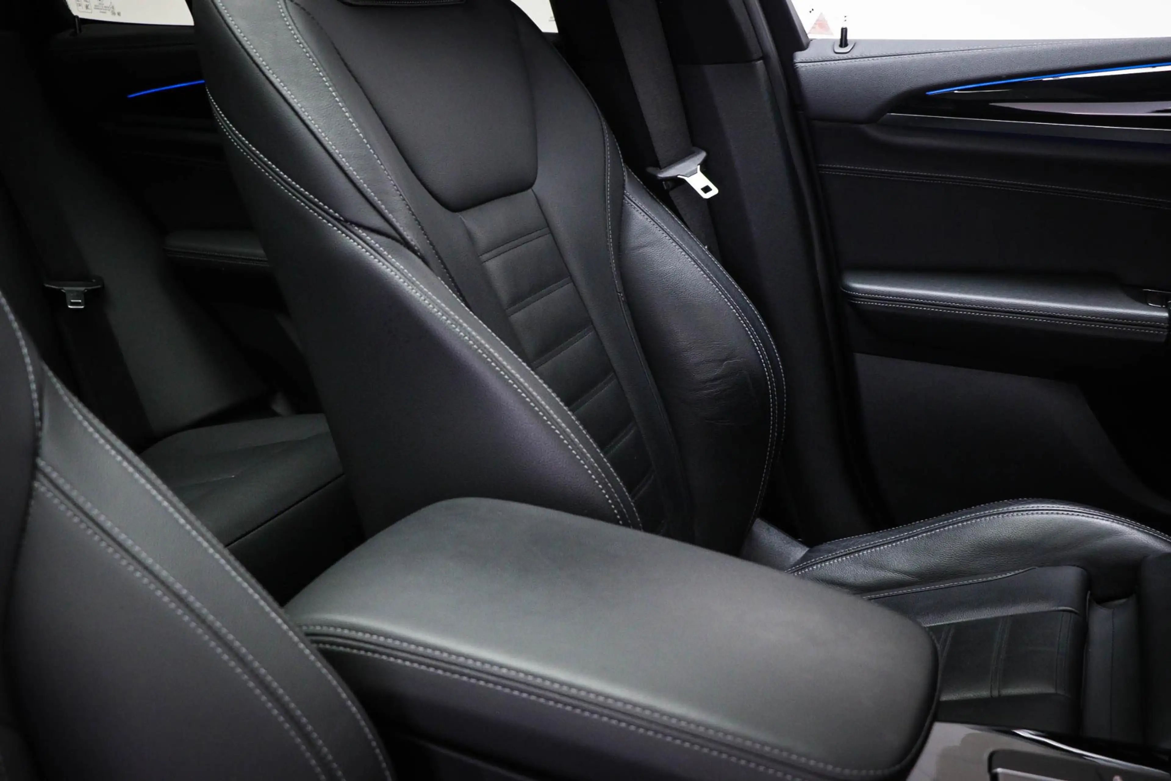 BMW iX3 High Executive 80 kWh | SOH 93%| PANORAMADAK | DRI — photo 9
