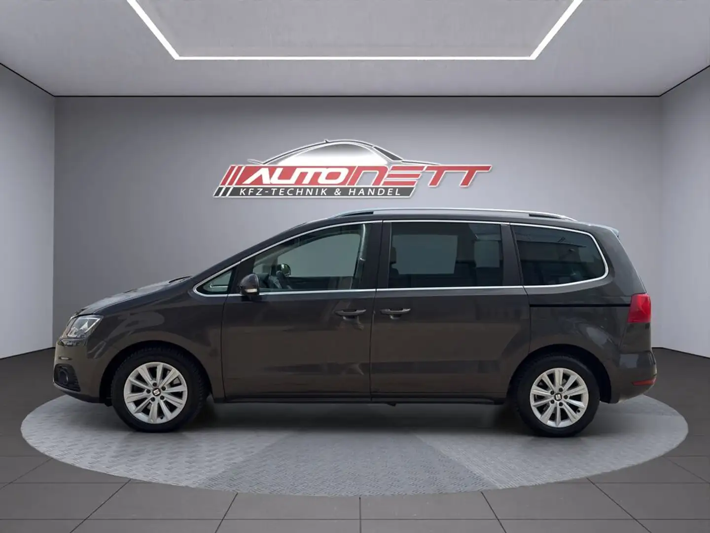 SEAT Alhambra Style Braun - 2