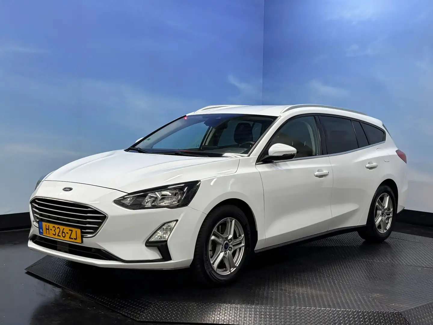 Ford Focus Wagon 1.0 EcoBoost Trend Edition Business Airco| C Wit - 2
