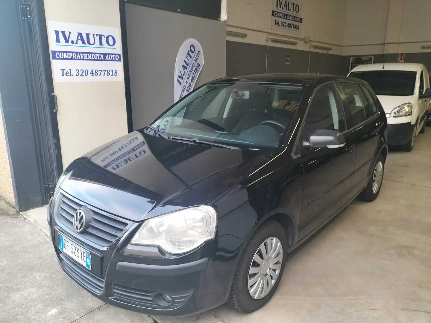 Volkswagen Polo 5p 1.2 Trendline 55cv km 56000 Nero - 1