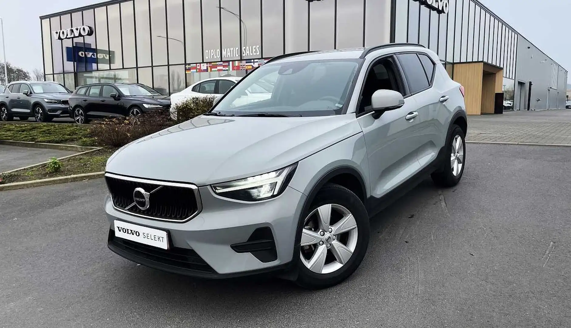 Volvo XC40 T2 Automatique Grijs - 1