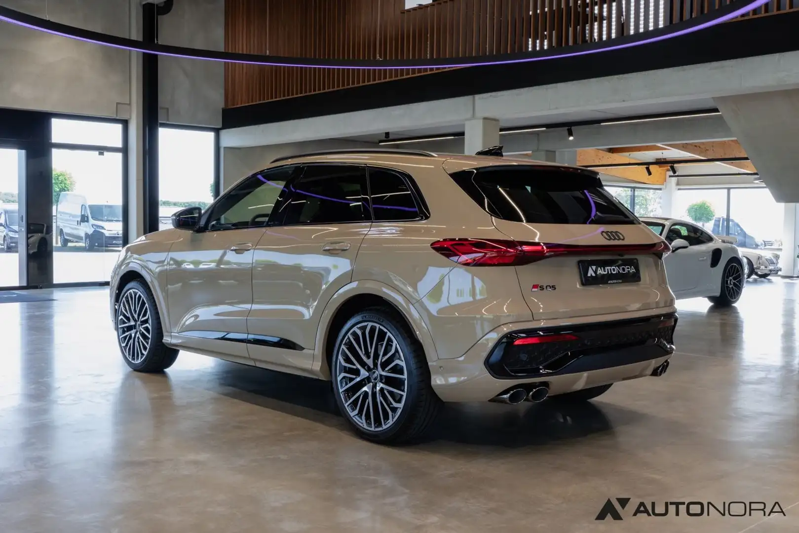 Audi SQ5 neues Modell Tech.pro Luftfederung sofort Goud - 2