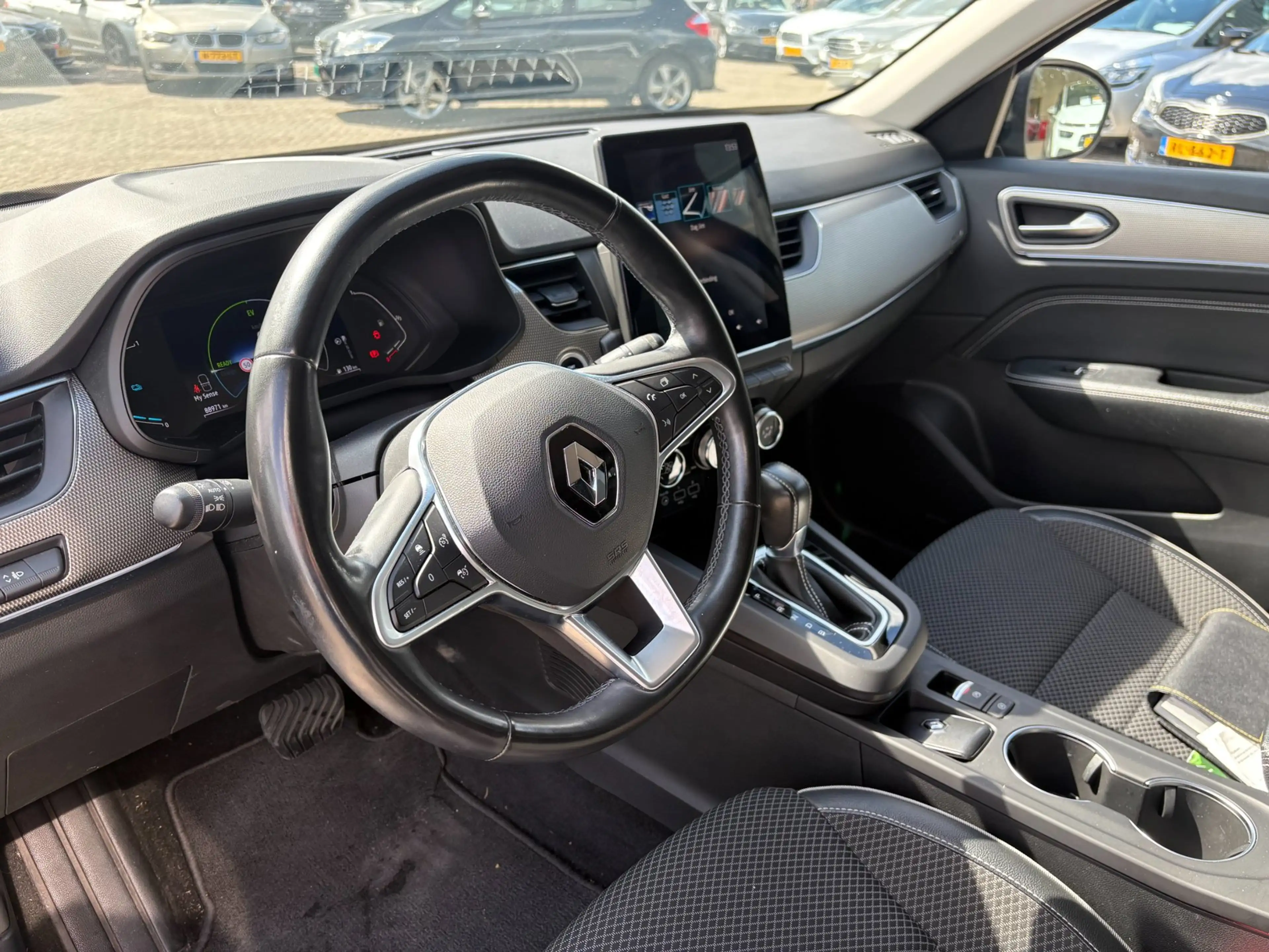Renault Arkana 1.6 E-Tech Hybrid 145 Intens — photo 10
