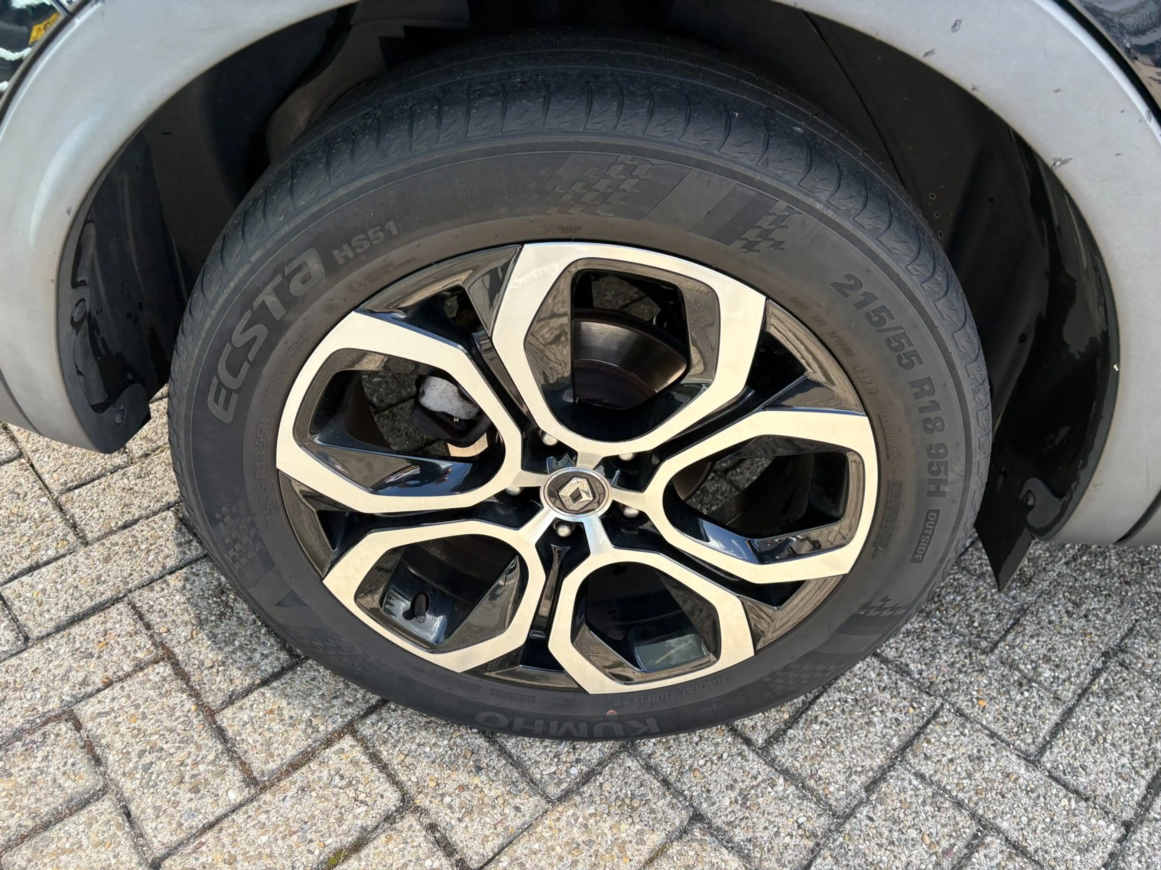 Renault Arkana 1.6 E-Tech Hybrid 145 Intens — photo 25