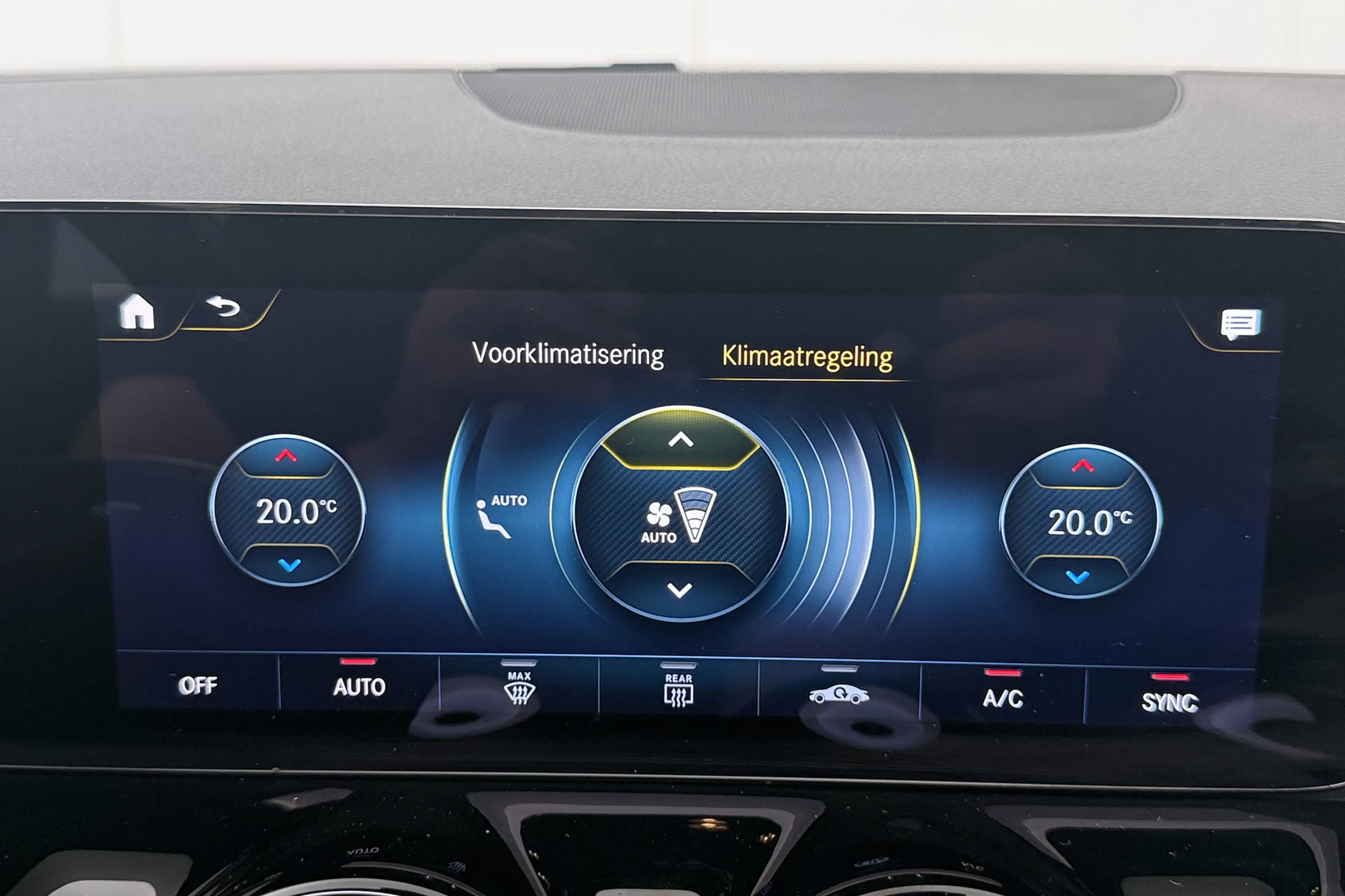 Mercedes-Benz EQA 250 AMG 67 kWh Pano-dak Leder Camera 19'LMV Memory   2 — photo 35