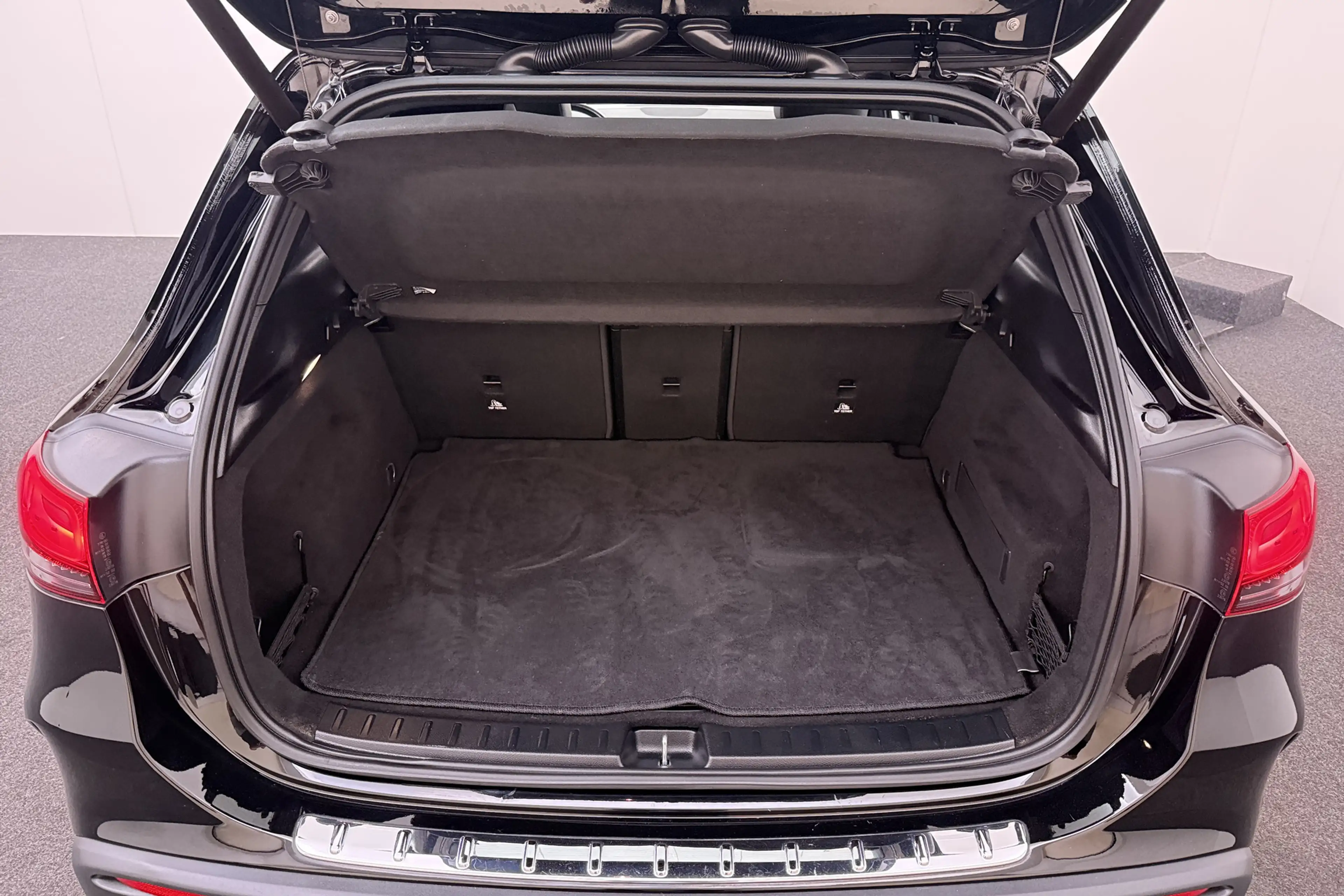 Mercedes-Benz EQA 250 AMG 67 kWh Pano-dak Leder Camera 19'LMV Memory   2 — photo 15