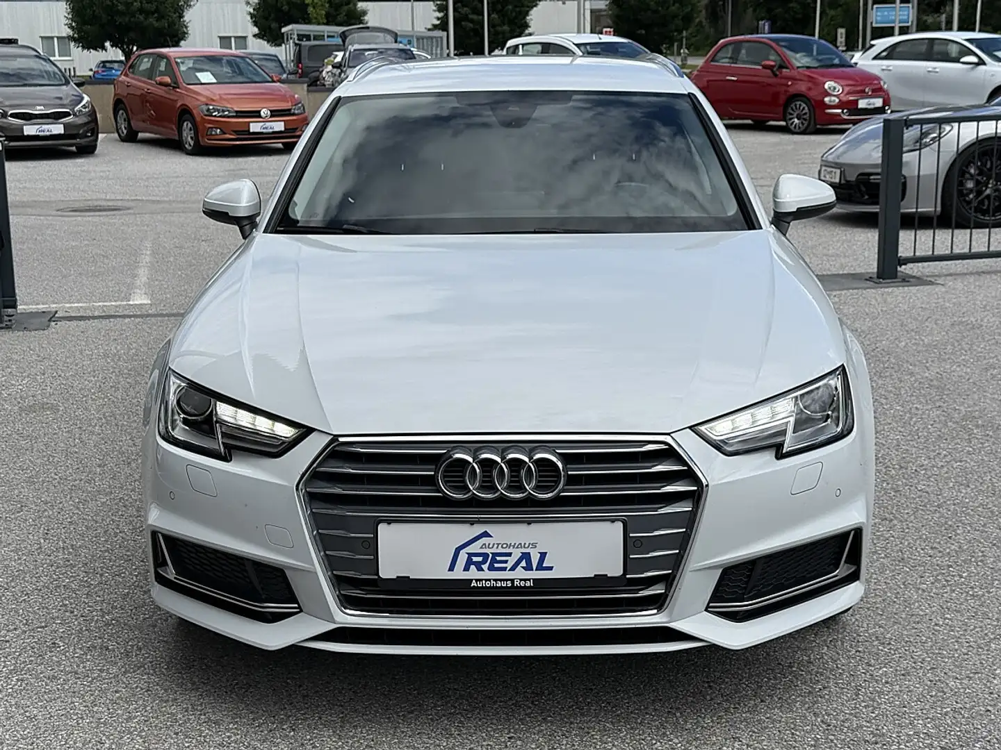 Audi A4 2,0 TDI Sport S-tronic / Virtual-Cockpit Weiß - 2