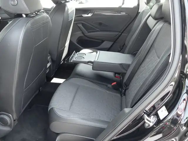 Volkswagen Tiguan view 18