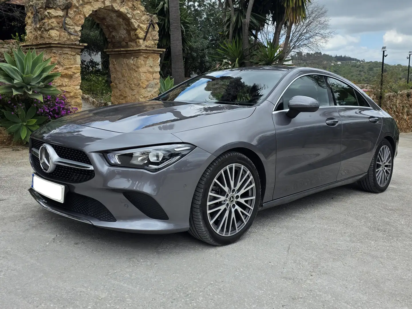 Mercedes-Benz CLA 220 CLA 220d Gris - 1