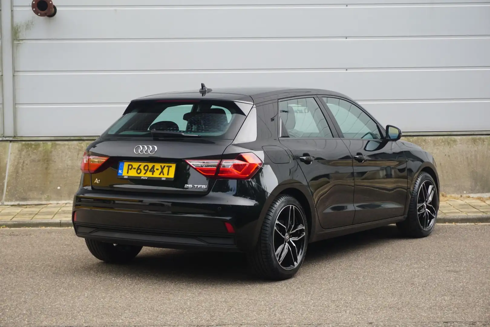 Audi A1 Sportback 25 TFSI 95pk Pro Line | Virtual Cockpit Zwart - 2