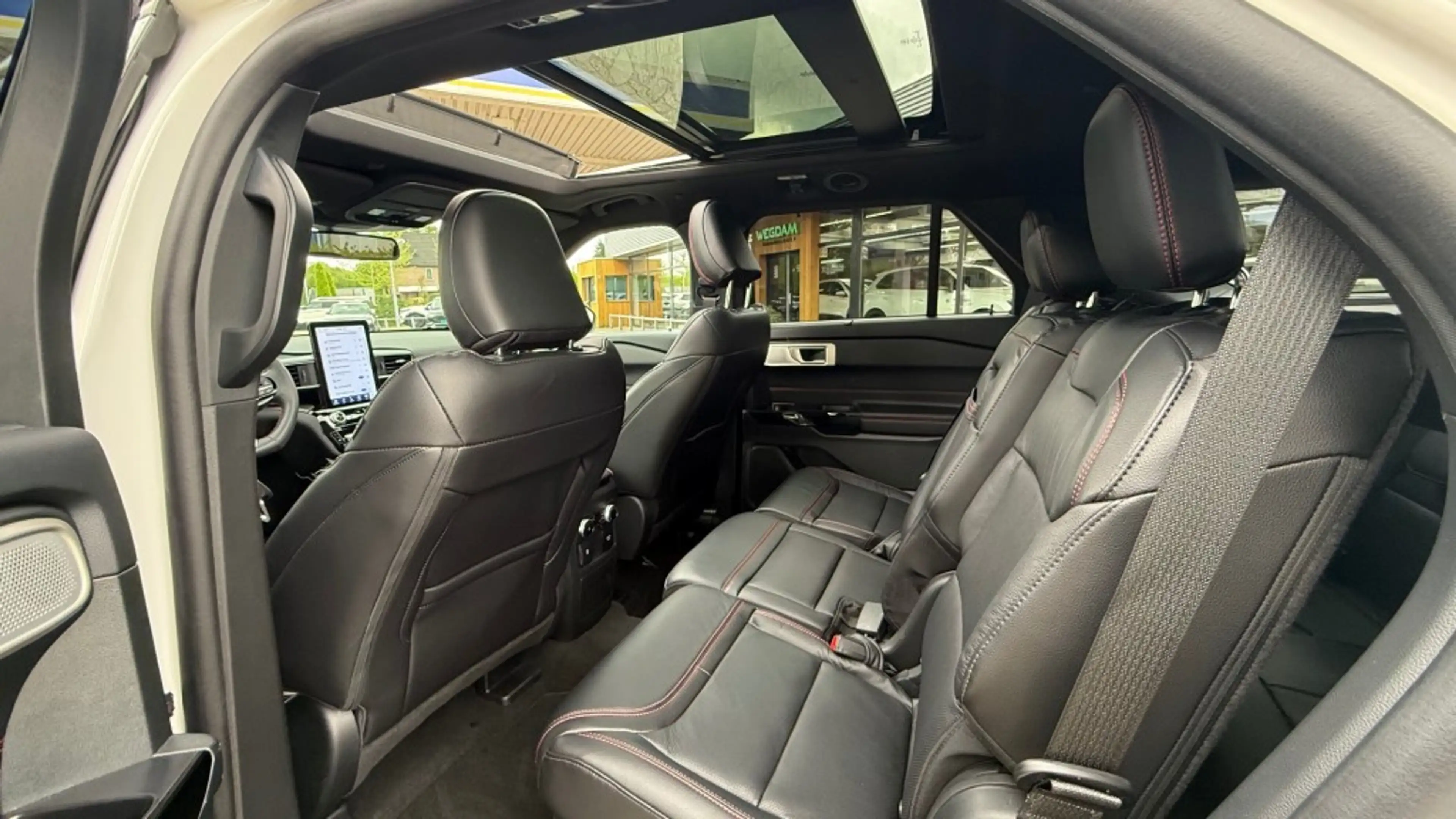 Ford Explorer 3.0 V6 EB PHEV ST-LINE / FULL WHITE EDITION / 20in — photo 11