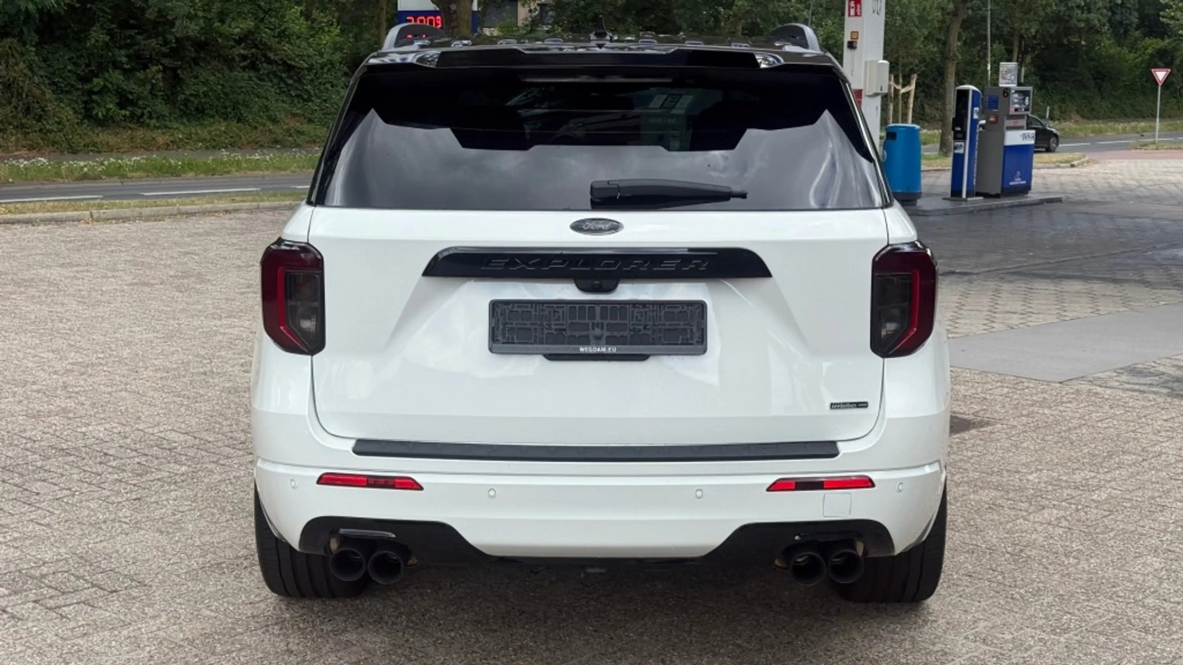 Ford Explorer 3.0 V6 EB PHEV ST-LINE / FULL WHITE EDITION / 20in — photo 28